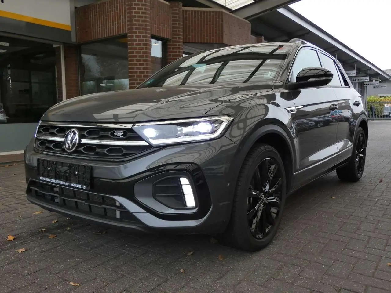 Photo 1 : Volkswagen T-roc 2024 Petrol