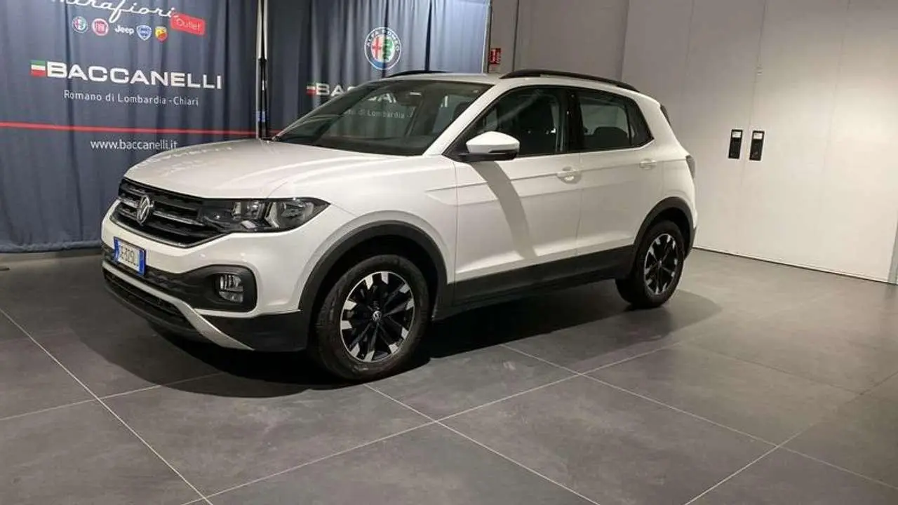 Photo 1 : Volkswagen T-cross 2021 Essence