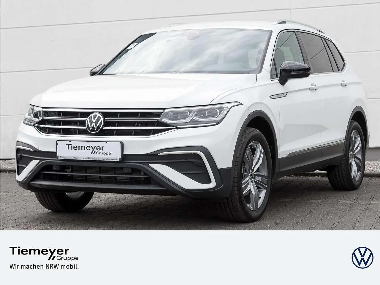 Photo 1 : Volkswagen Tiguan 2023 Petrol