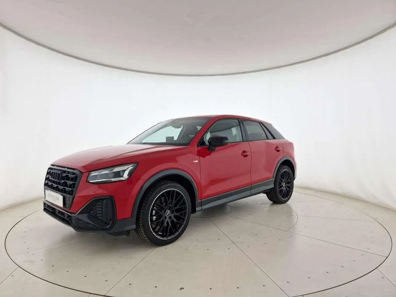 Photo 1 : Audi Q2 2024 Petrol