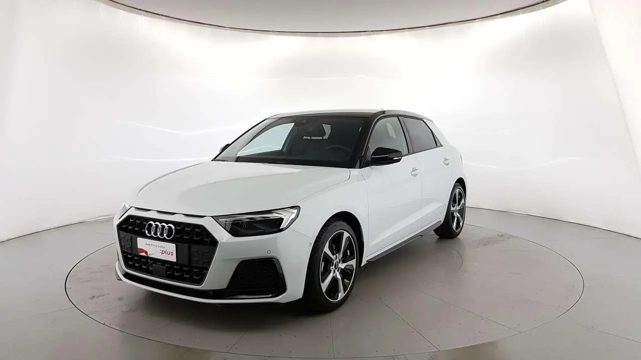 Photo 1 : Audi A1 2023 Petrol