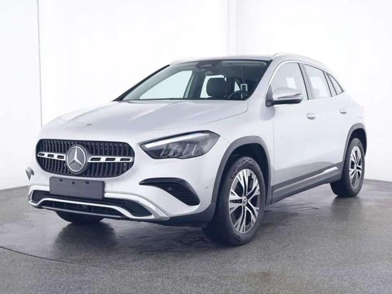 Photo 1 : Mercedes-benz Classe Gla 2023 Hybride