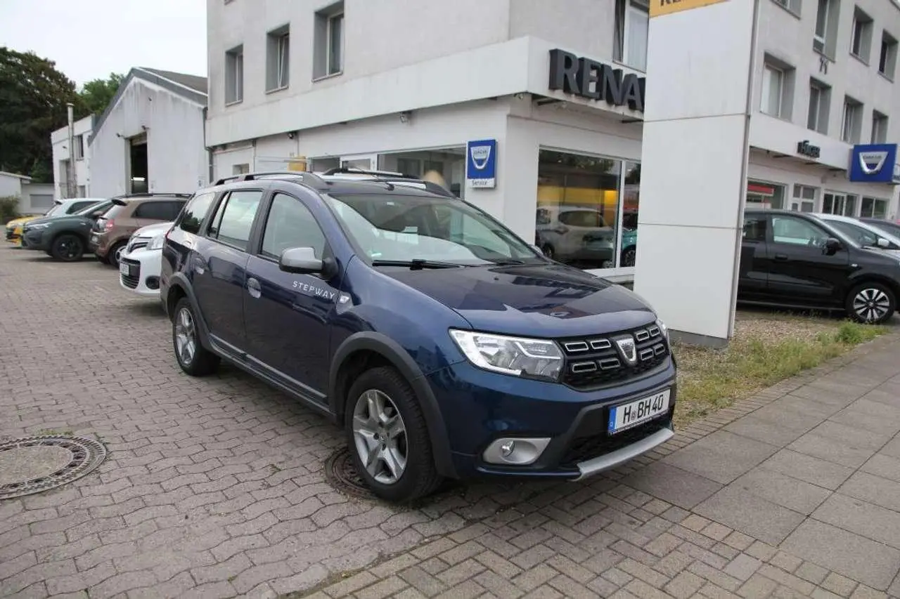 Photo 1 : Dacia Logan 2018 Essence