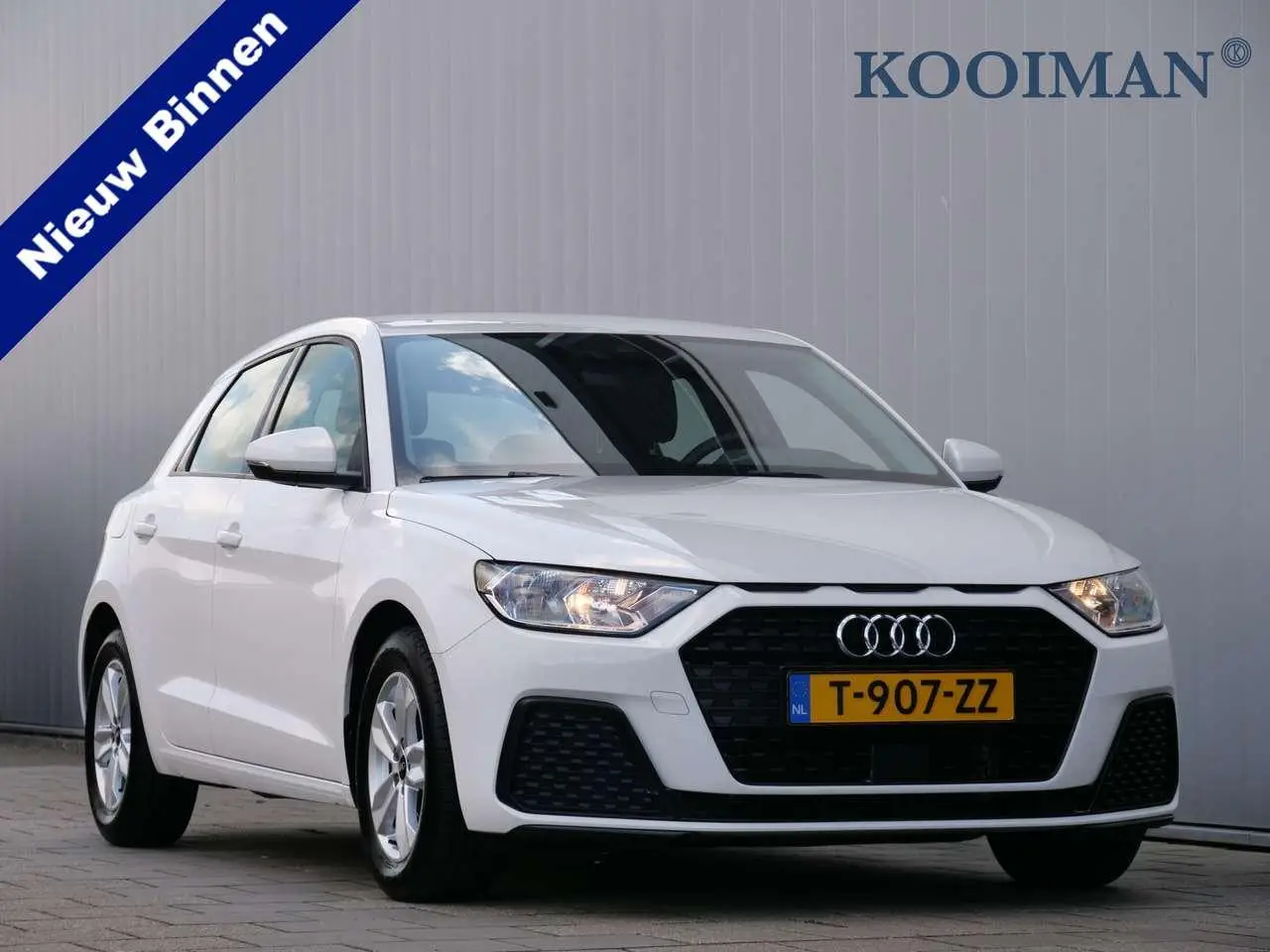 Photo 1 : Audi A1 2021 Essence