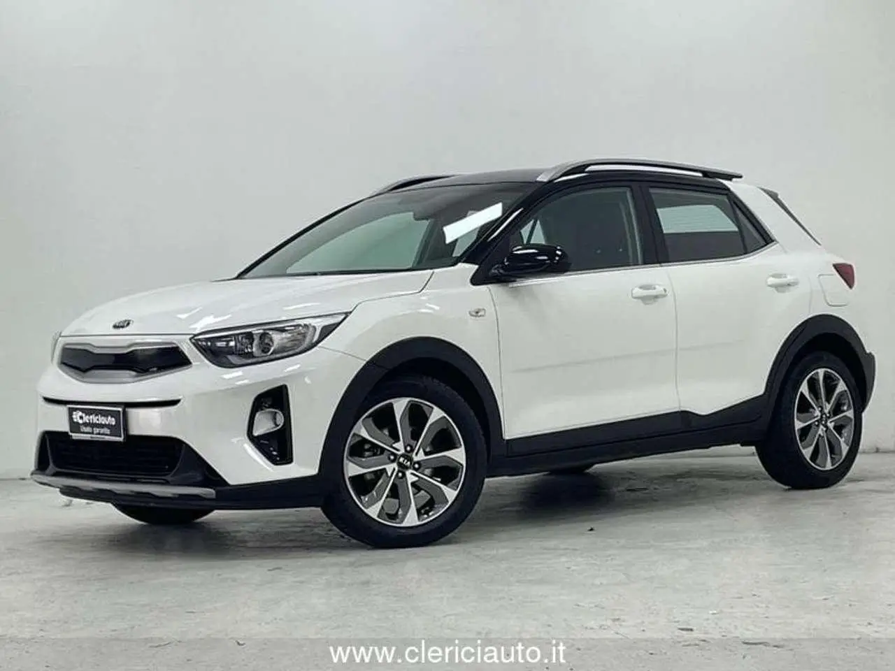 Photo 1 : Kia Stonic 2020 Petrol