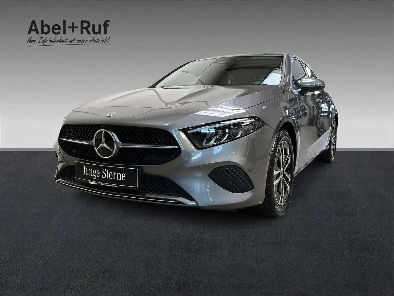 Photo 1 : Mercedes-benz Classe A 2023 Essence