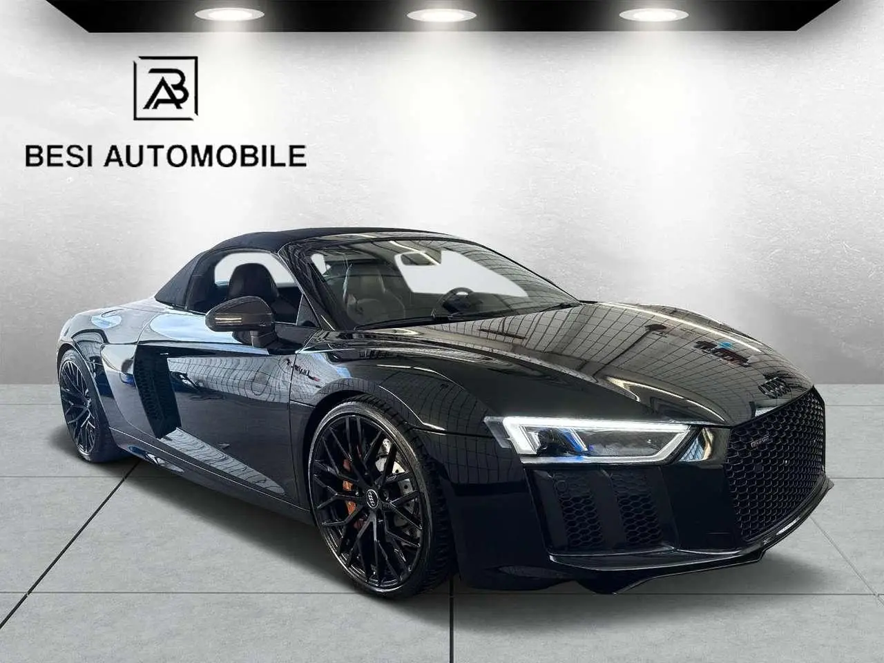 Photo 1 : Audi R8 2017 Petrol