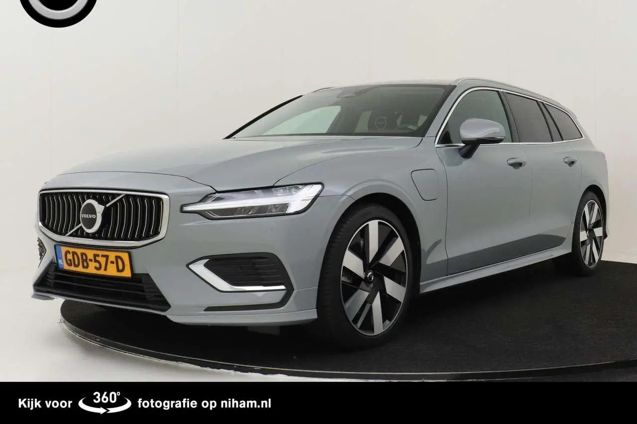 Photo 1 : Volvo V60 2024 Hybride