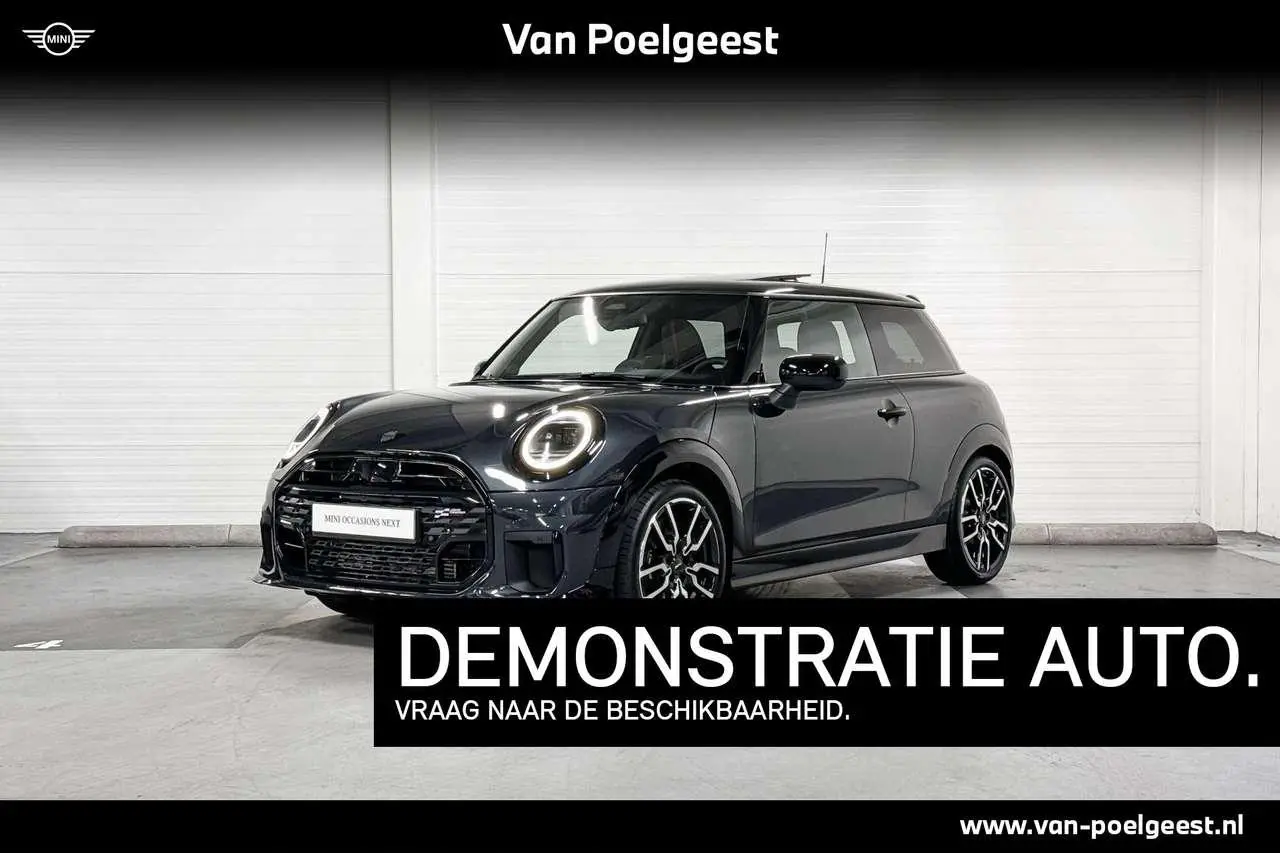 Photo 1 : Mini Cooper 2024 Essence