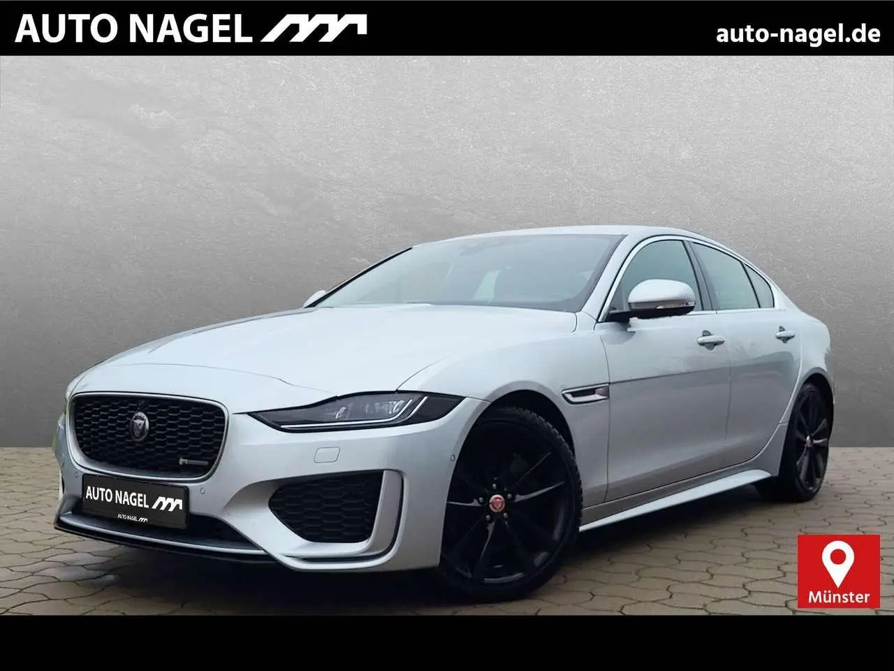 Photo 1 : Jaguar Xe 2020 Petrol