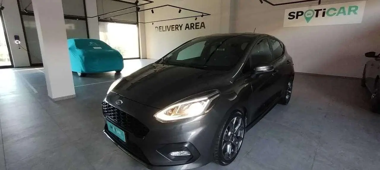 Photo 1 : Ford Fiesta 2020 Diesel