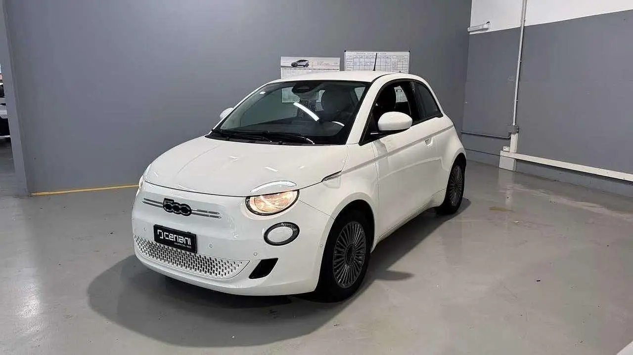 Photo 1 : Fiat 500 2021 Électrique