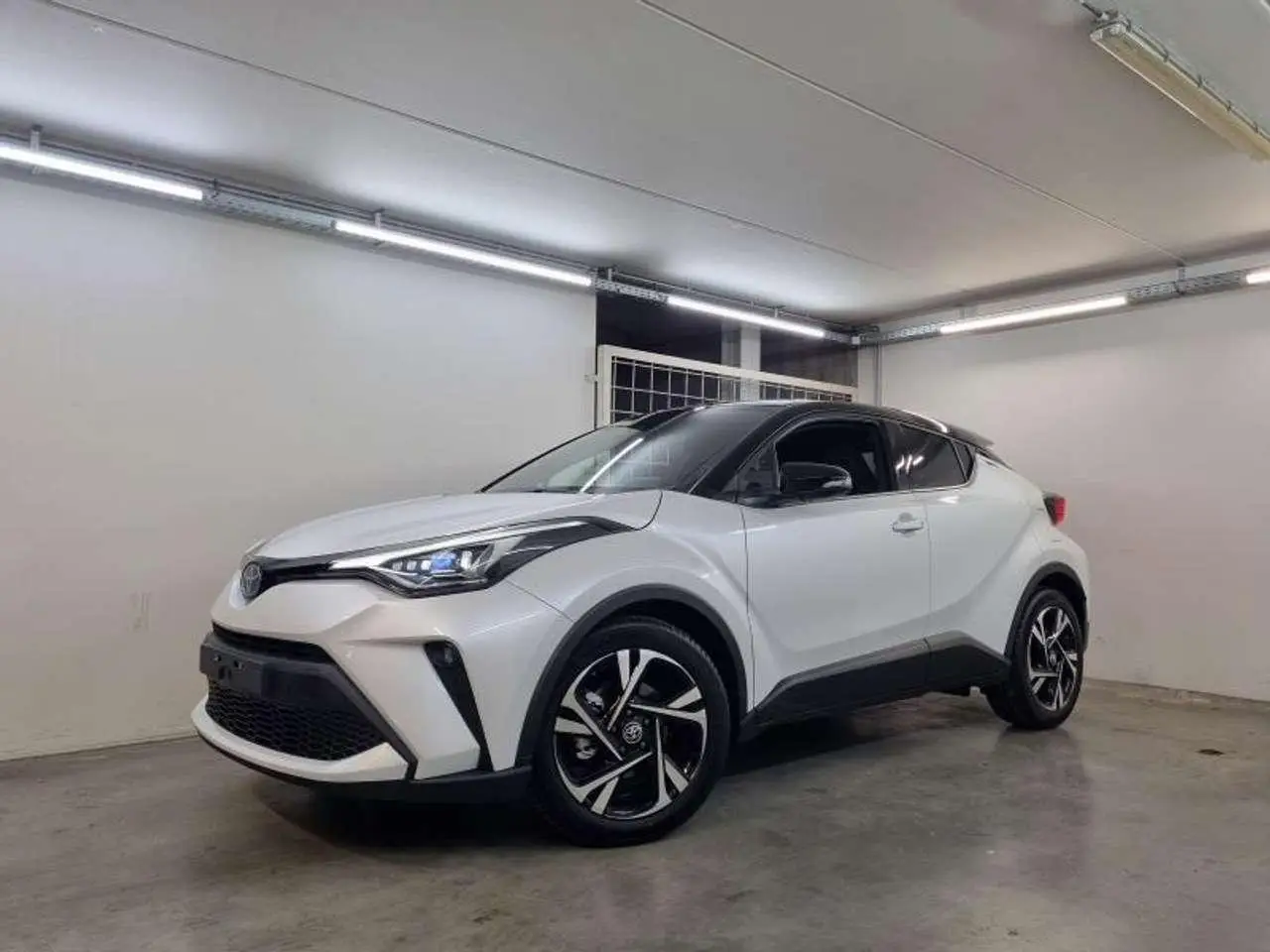 Photo 1 : Toyota C-hr 2024 Hybrid