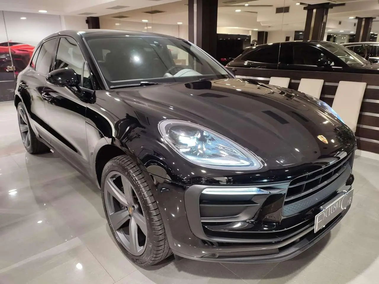 Photo 1 : Porsche Macan 2022 Essence