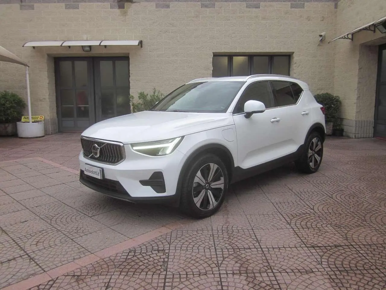 Photo 1 : Volvo Xc40 2022 Hybride