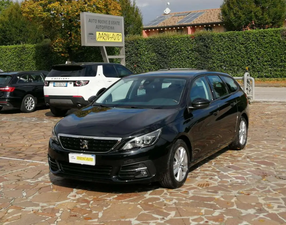 Photo 1 : Peugeot 308 2020 Diesel