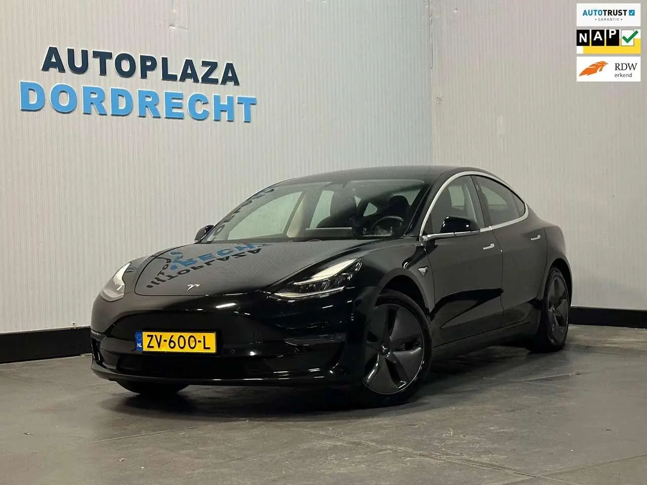 Photo 1 : Tesla Model 3 2019 Electric