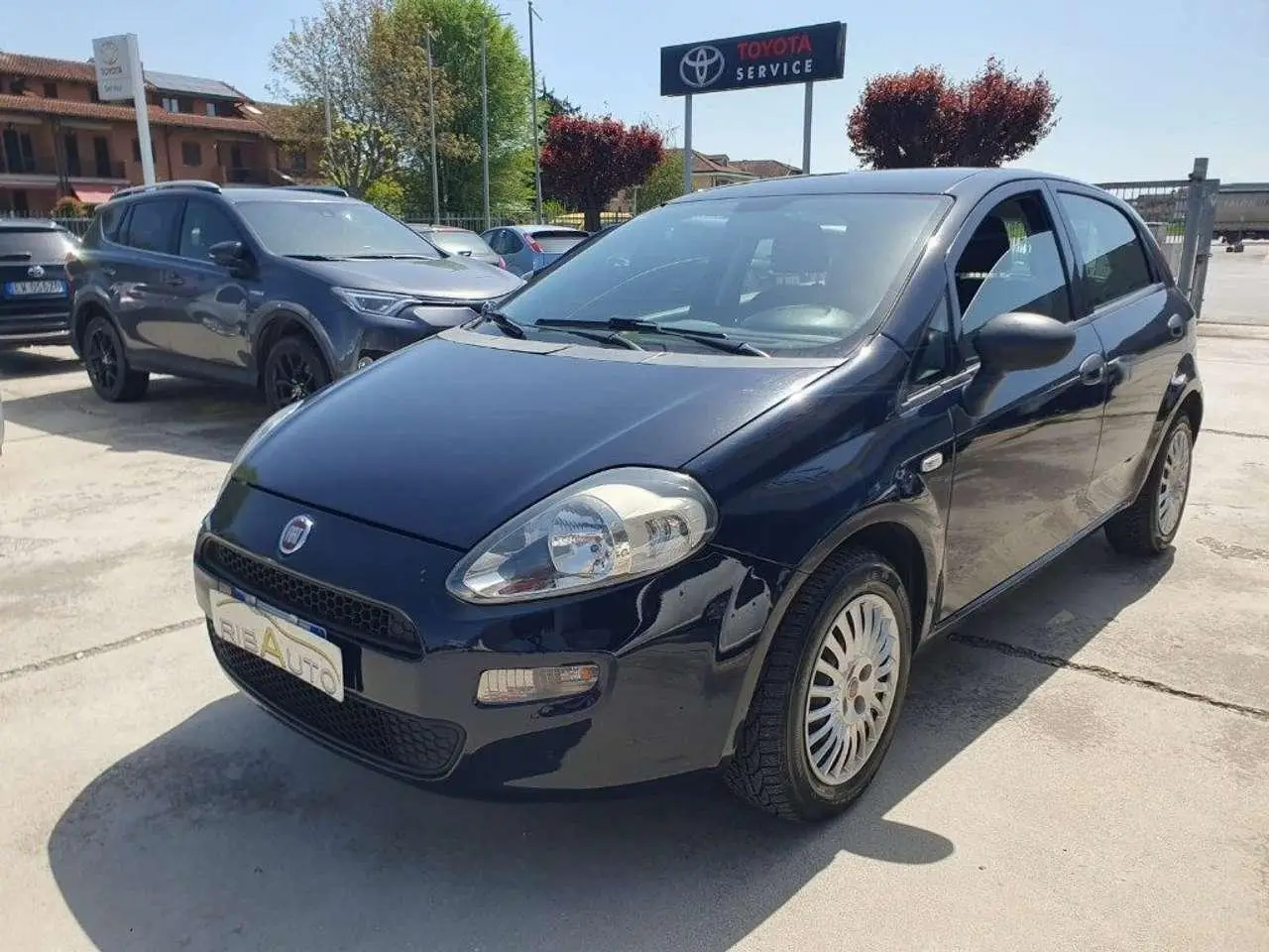 Photo 1 : Fiat Punto 2016 Petrol