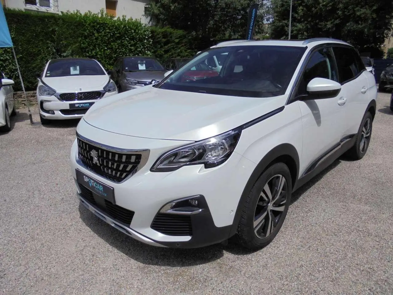 Photo 1 : Peugeot 3008 2018 Essence