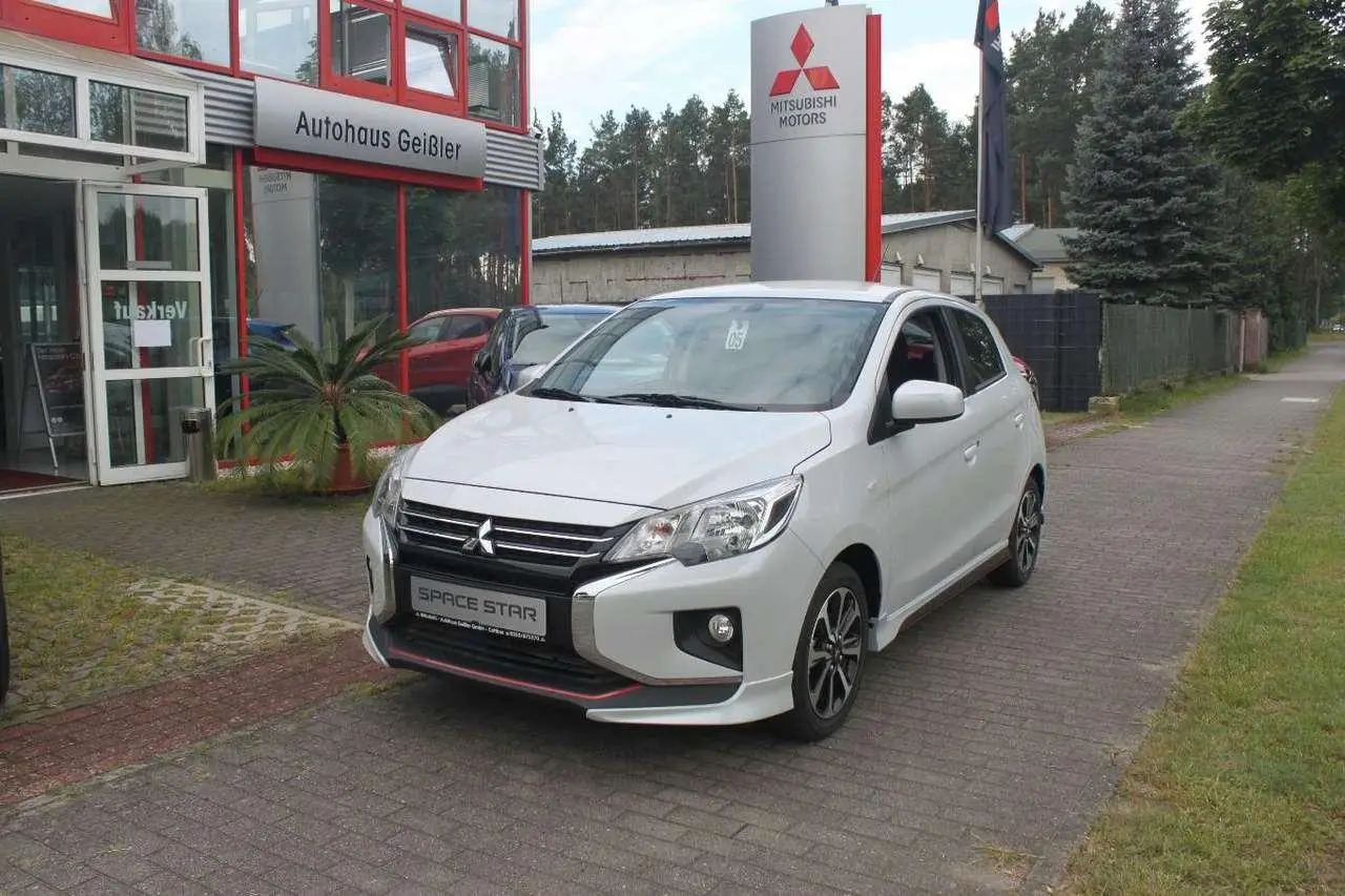 Photo 1 : Mitsubishi Space Star 2024 Petrol