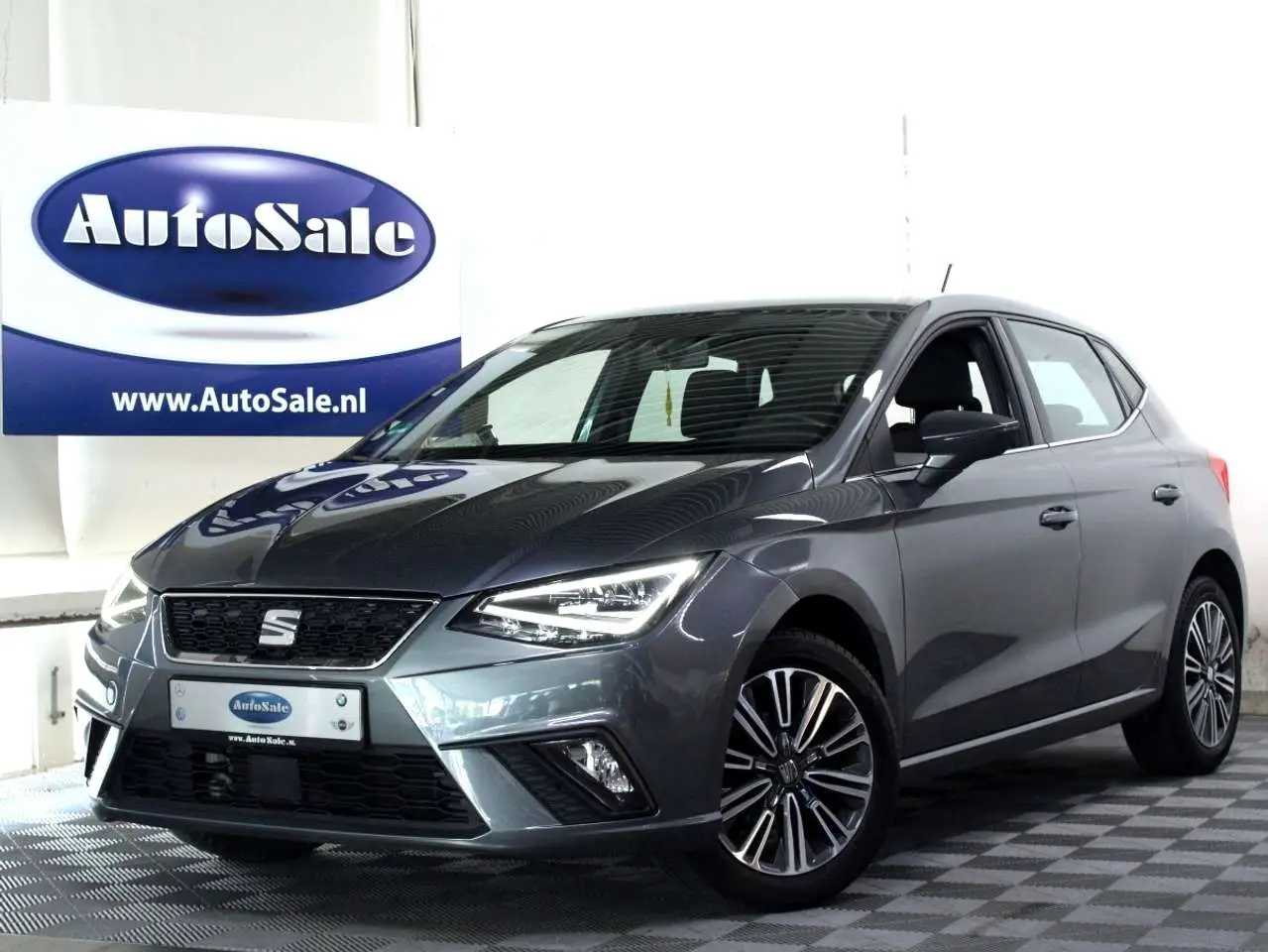 Photo 1 : Seat Ibiza 2018 Essence