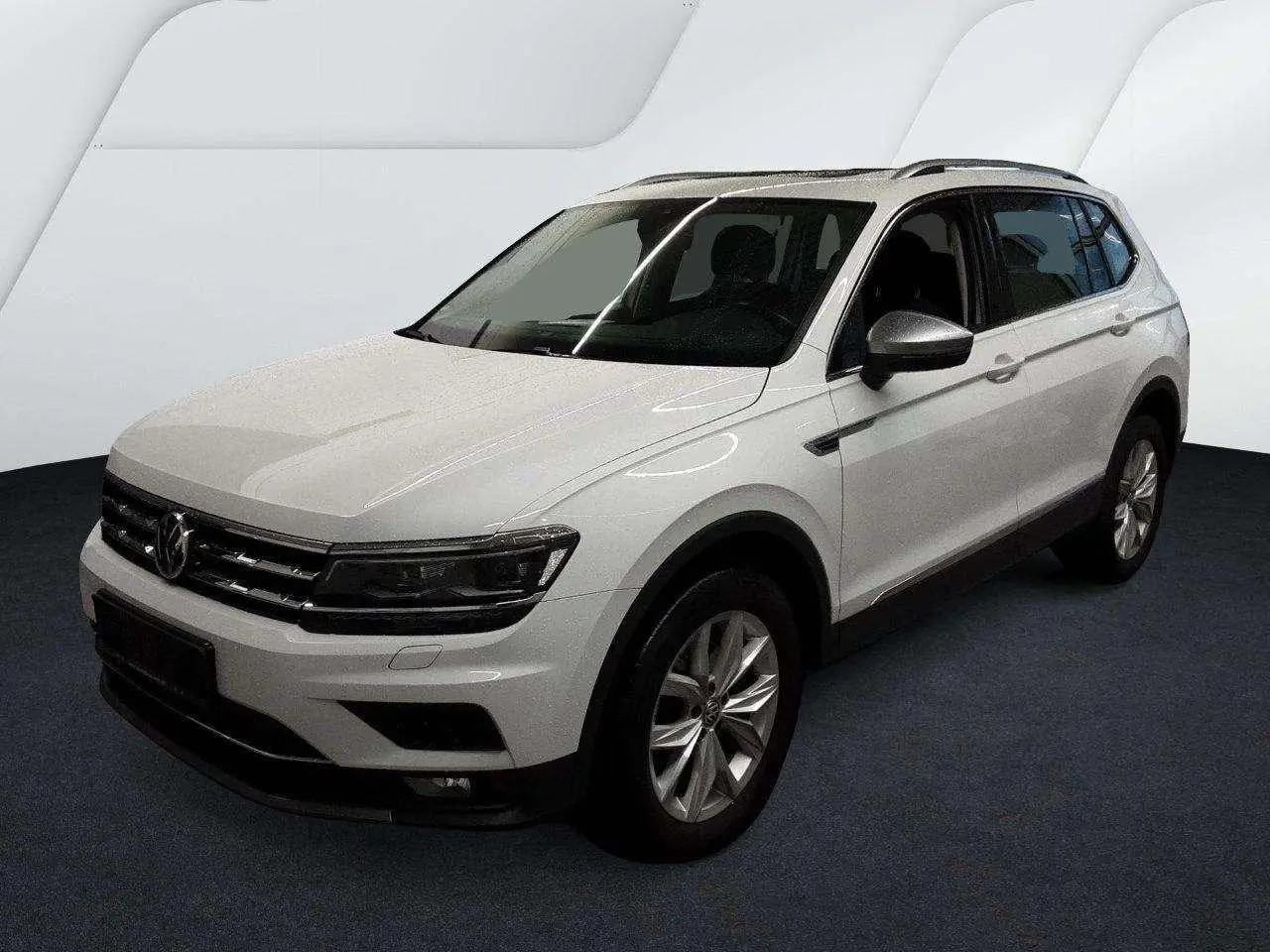 Photo 1 : Volkswagen Tiguan 2021 Essence