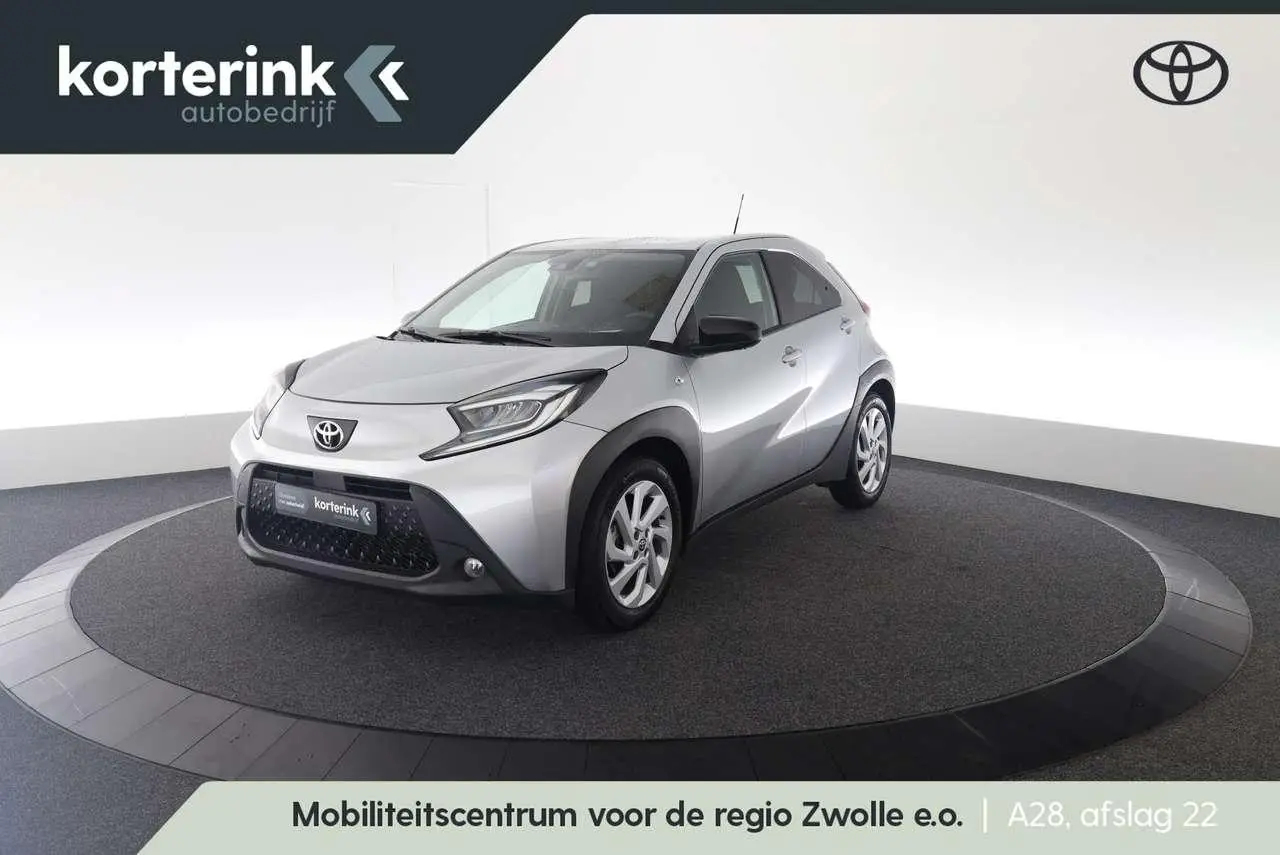 Photo 1 : Toyota Aygo X 2023 Essence