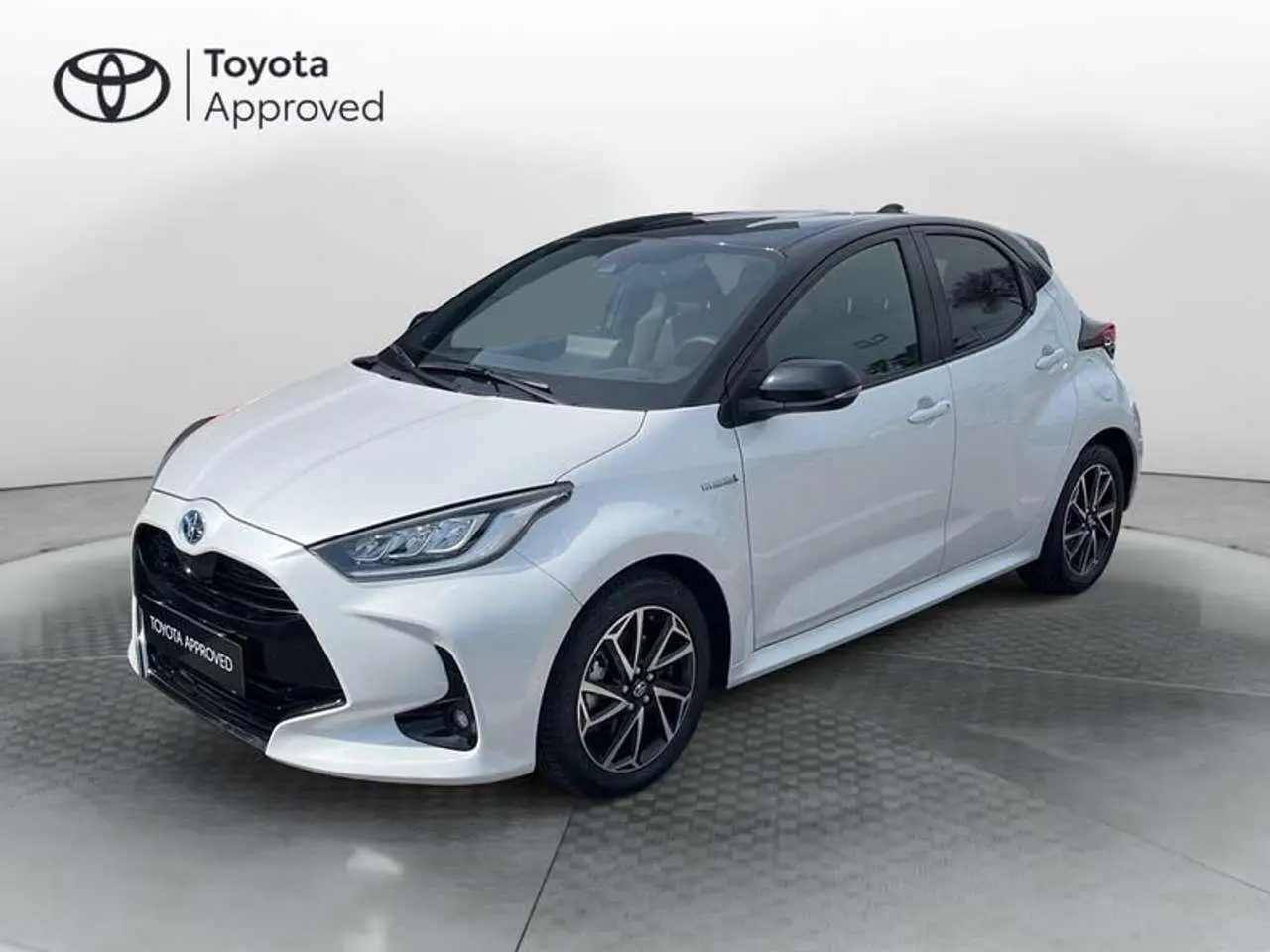 Photo 1 : Toyota Yaris 2021 Hybride