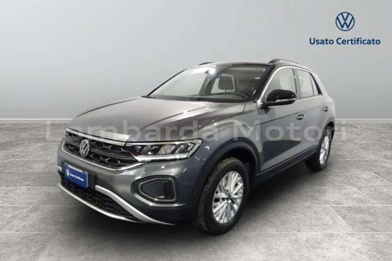 Photo 1 : Volkswagen T-roc 2023 Essence