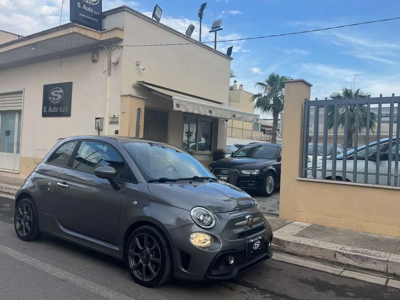 Photo 1 : Abarth 595 2017 Petrol