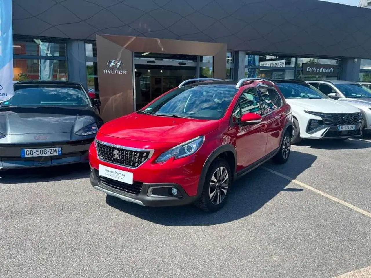 Photo 1 : Peugeot 2008 2018 Essence