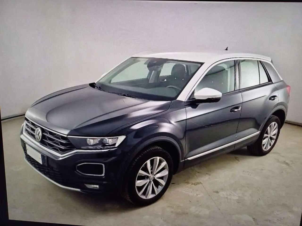 Photo 1 : Volkswagen T-roc 2018 Essence