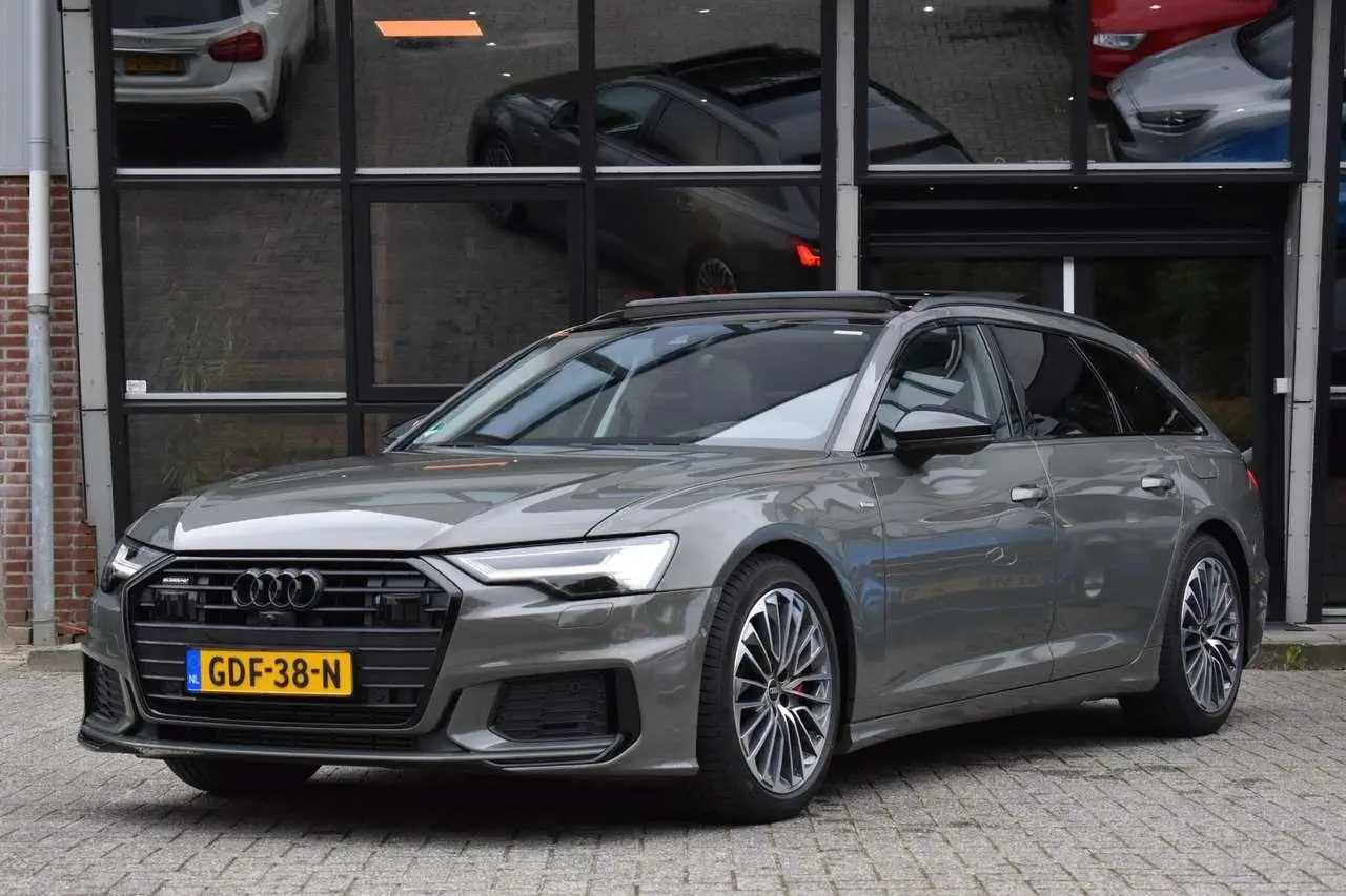 Photo 1 : Audi A6 2023 Hybrid