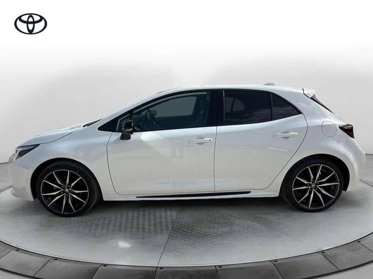 Photo 1 : Toyota Corolla 2024 Hybride