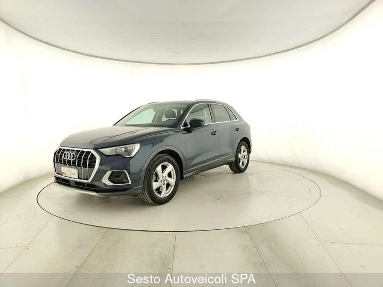 Photo 1 : Audi Q3 2019 Diesel