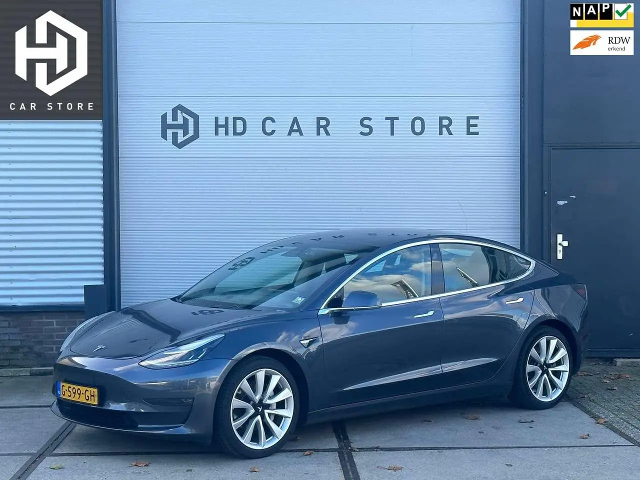 Photo 1 : Tesla Model 3 2019 Électrique