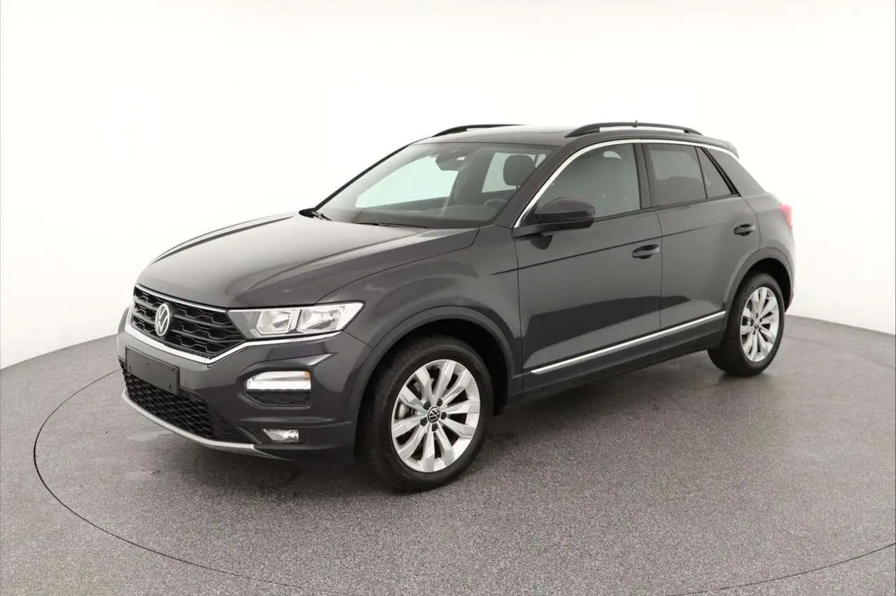 Photo 1 : Volkswagen T-roc 2021 Essence