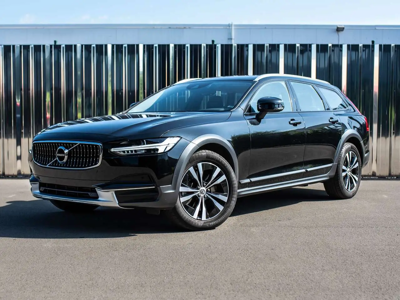 Photo 1 : Volvo V90 2020 Essence