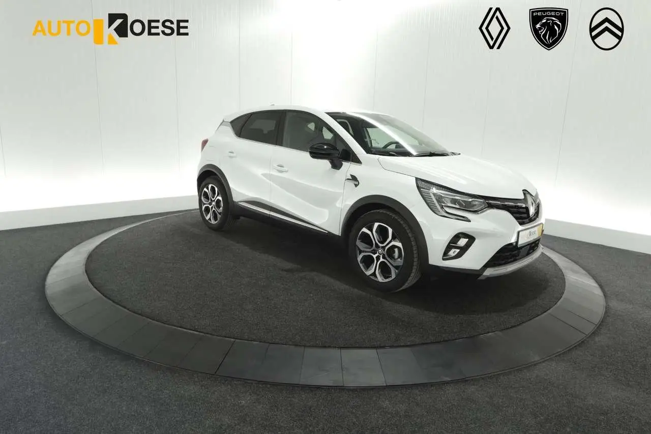 Photo 1 : Renault Captur 2024 Essence