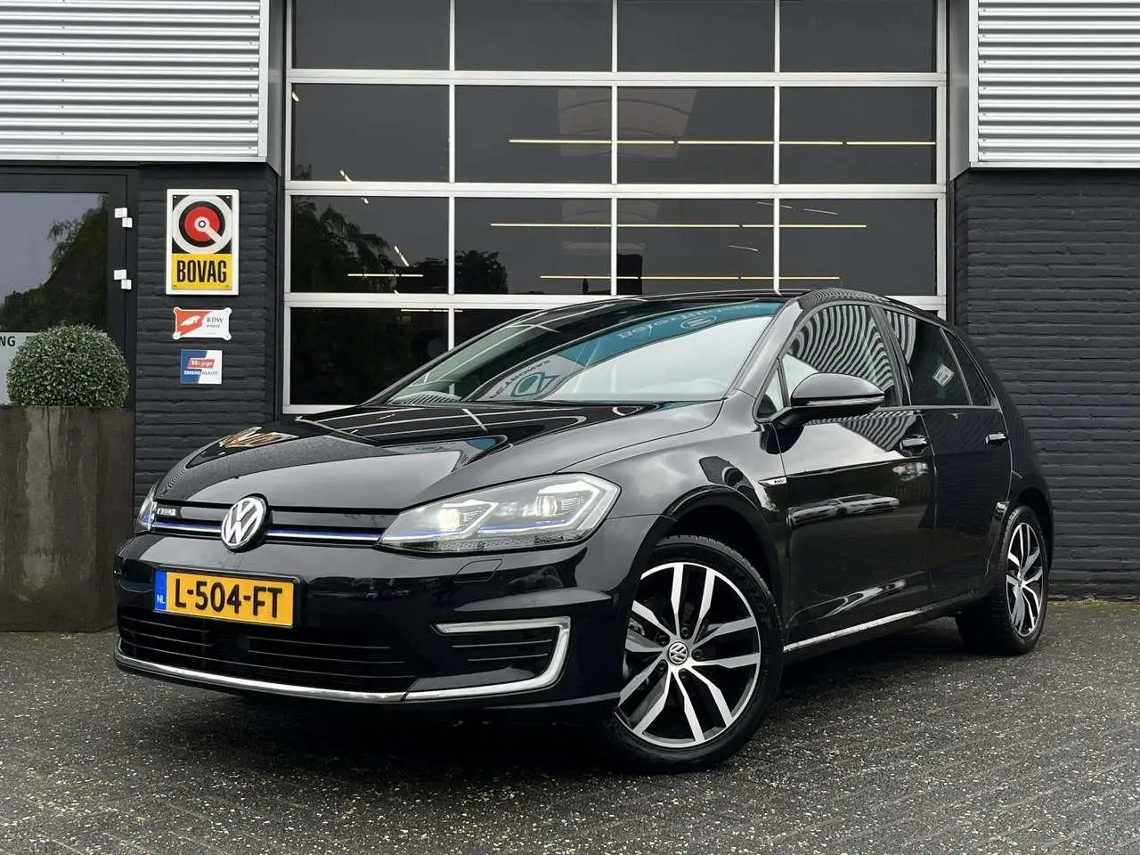 Photo 1 : Volkswagen Golf 2020 Electric