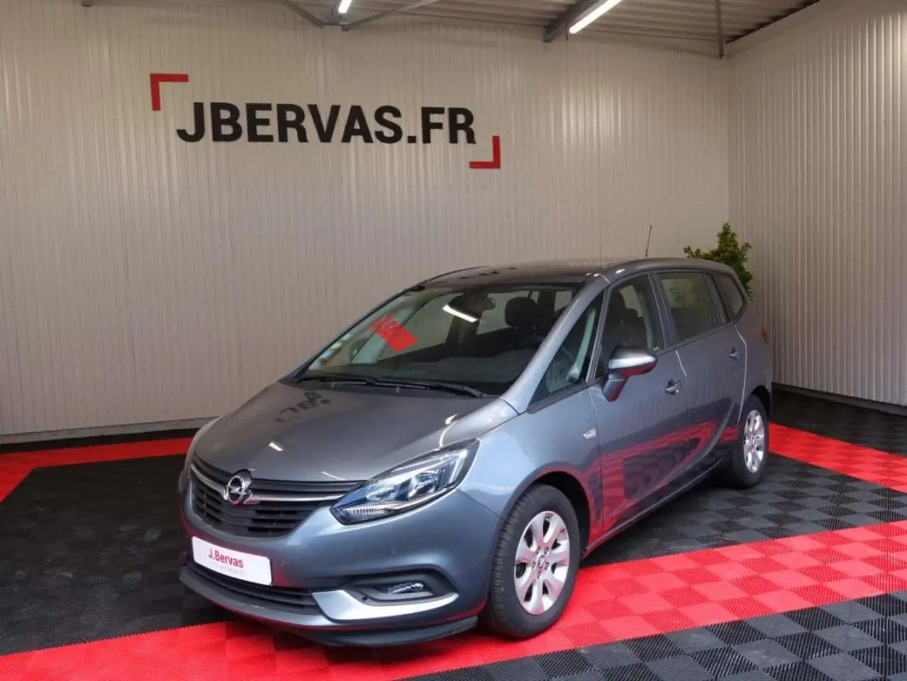 Photo 1 : Opel Zafira 2018 Diesel