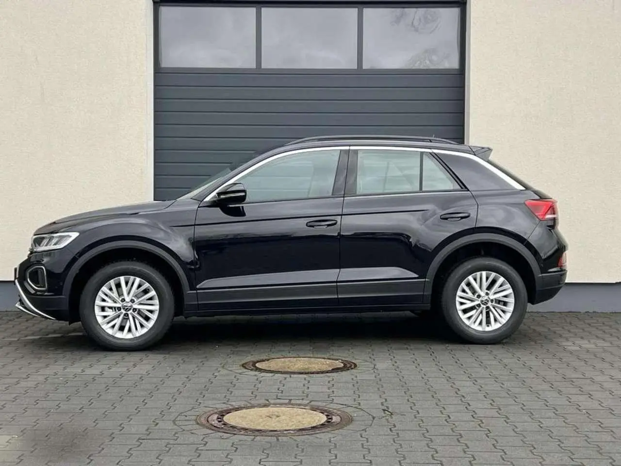 Photo 1 : Volkswagen T-roc 2024 Petrol