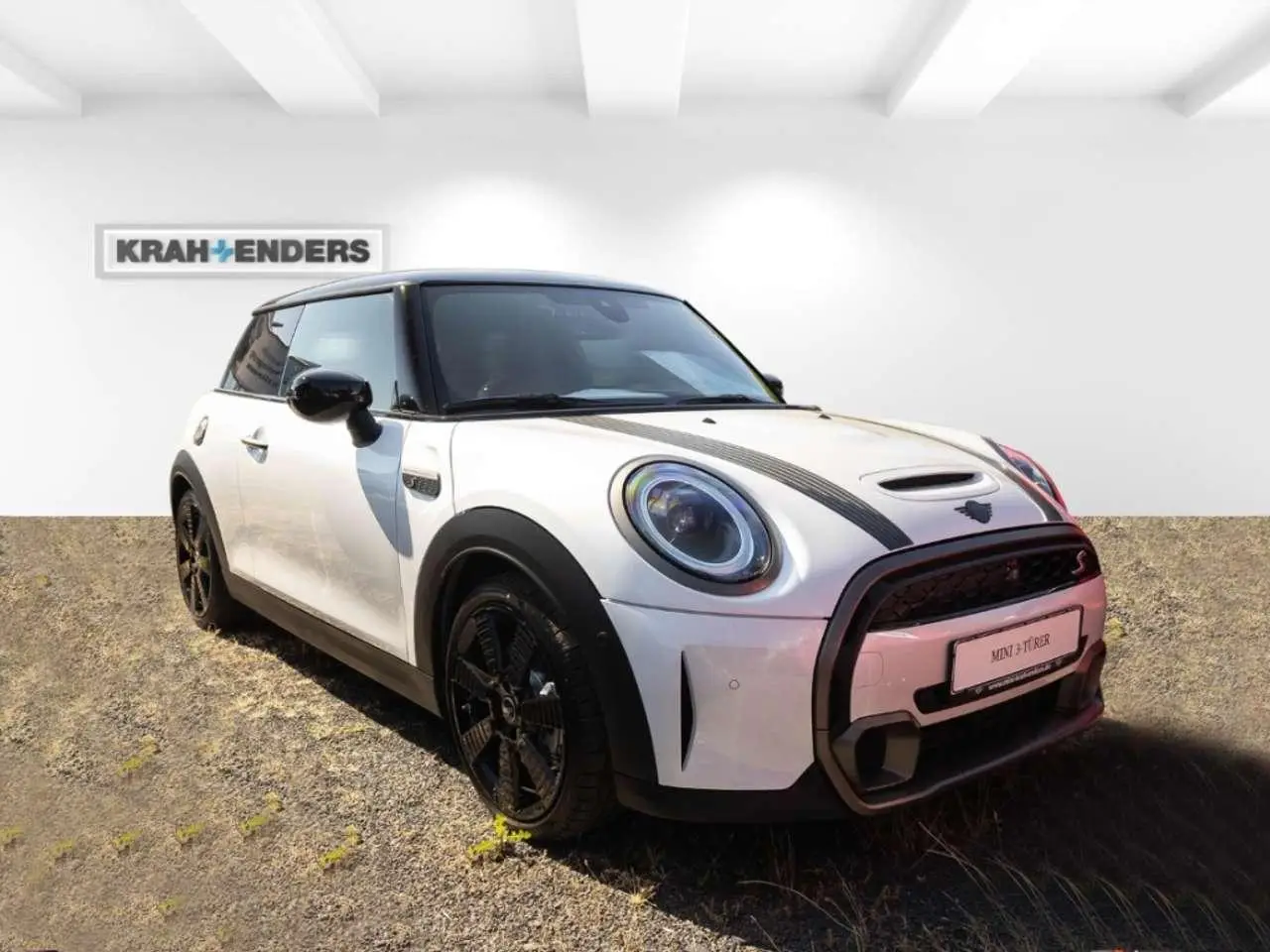 Photo 1 : Mini Cooper 2024 Petrol