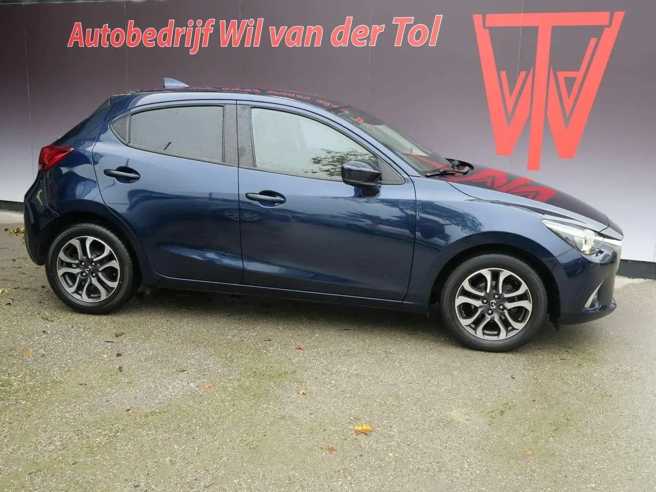 Photo 1 : Mazda 2 2019 Petrol