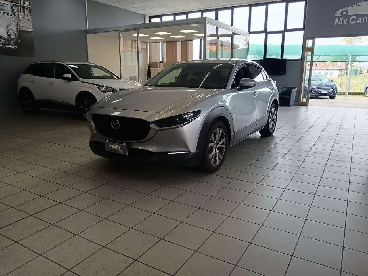 Photo 1 : Mazda Cx-30 2022 Hybride