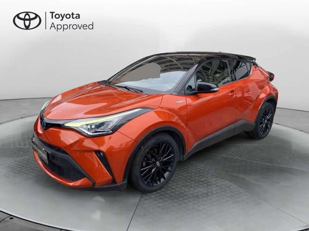 Photo 1 : Toyota C-hr 2019 Hybrid