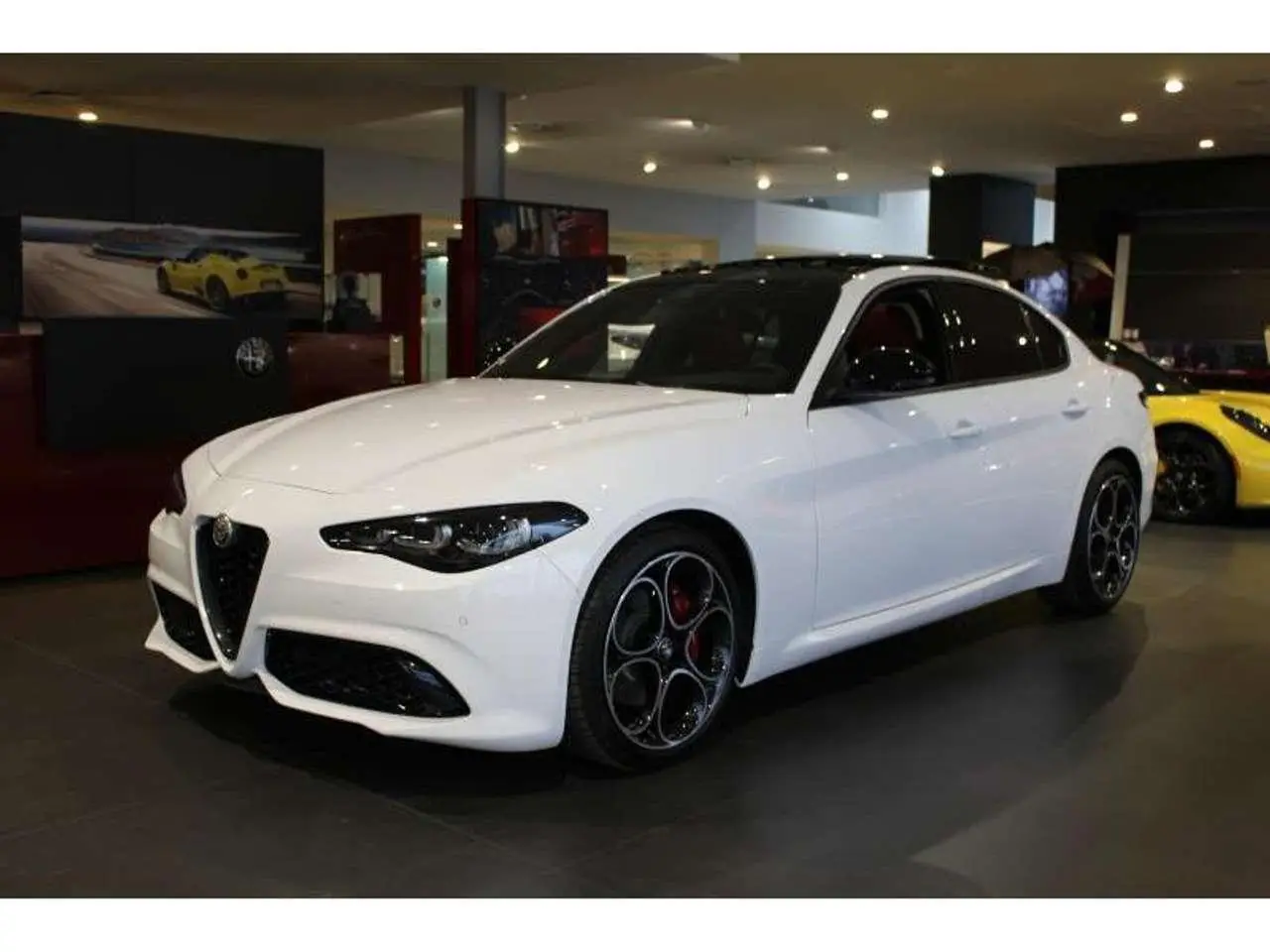 Photo 1 : Alfa Romeo Giulia 2023 Diesel