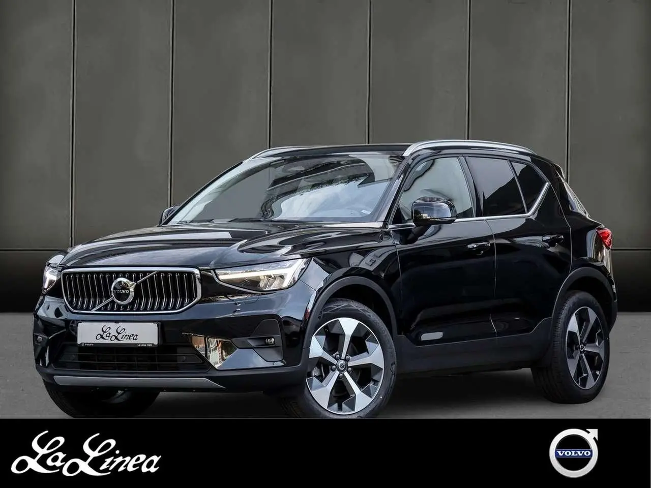 Photo 1 : Volvo Xc40 2023 Petrol