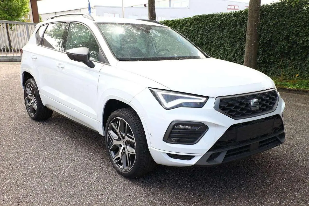 Photo 1 : Seat Ateca 2023 Petrol