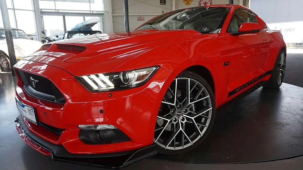 Photo 1 : Ford Mustang 2015 Petrol